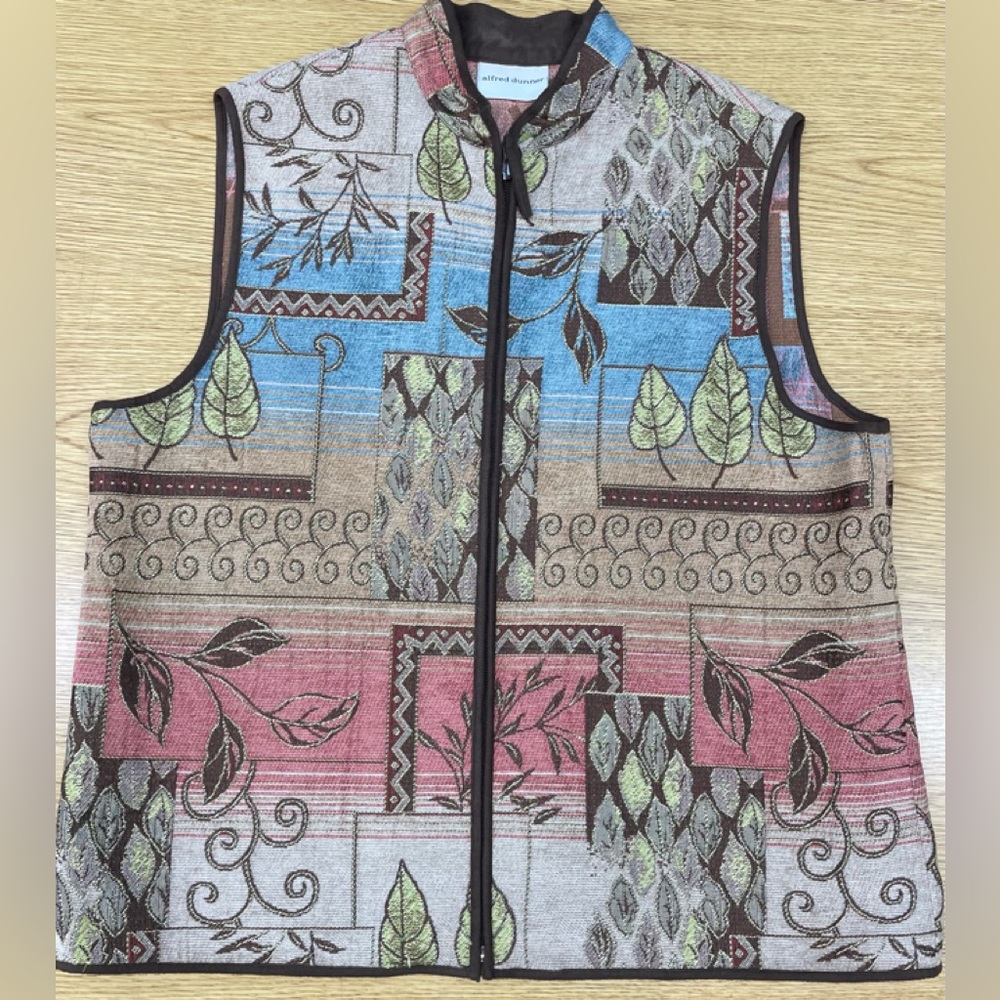 Women’s Alfred Dunner Vest Size 10